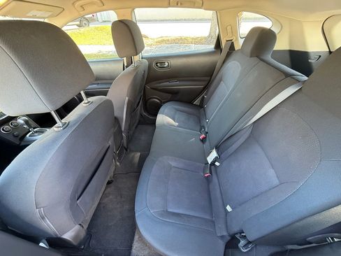 Used 2014 Nissan Rogue S w/ Convenience Package image 9