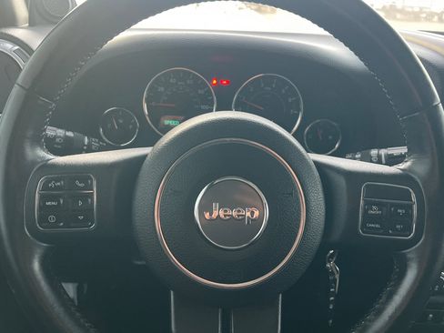 Used 2014 Jeep Wrangler Unlimited Sahara w/ Connectivity Group image 21