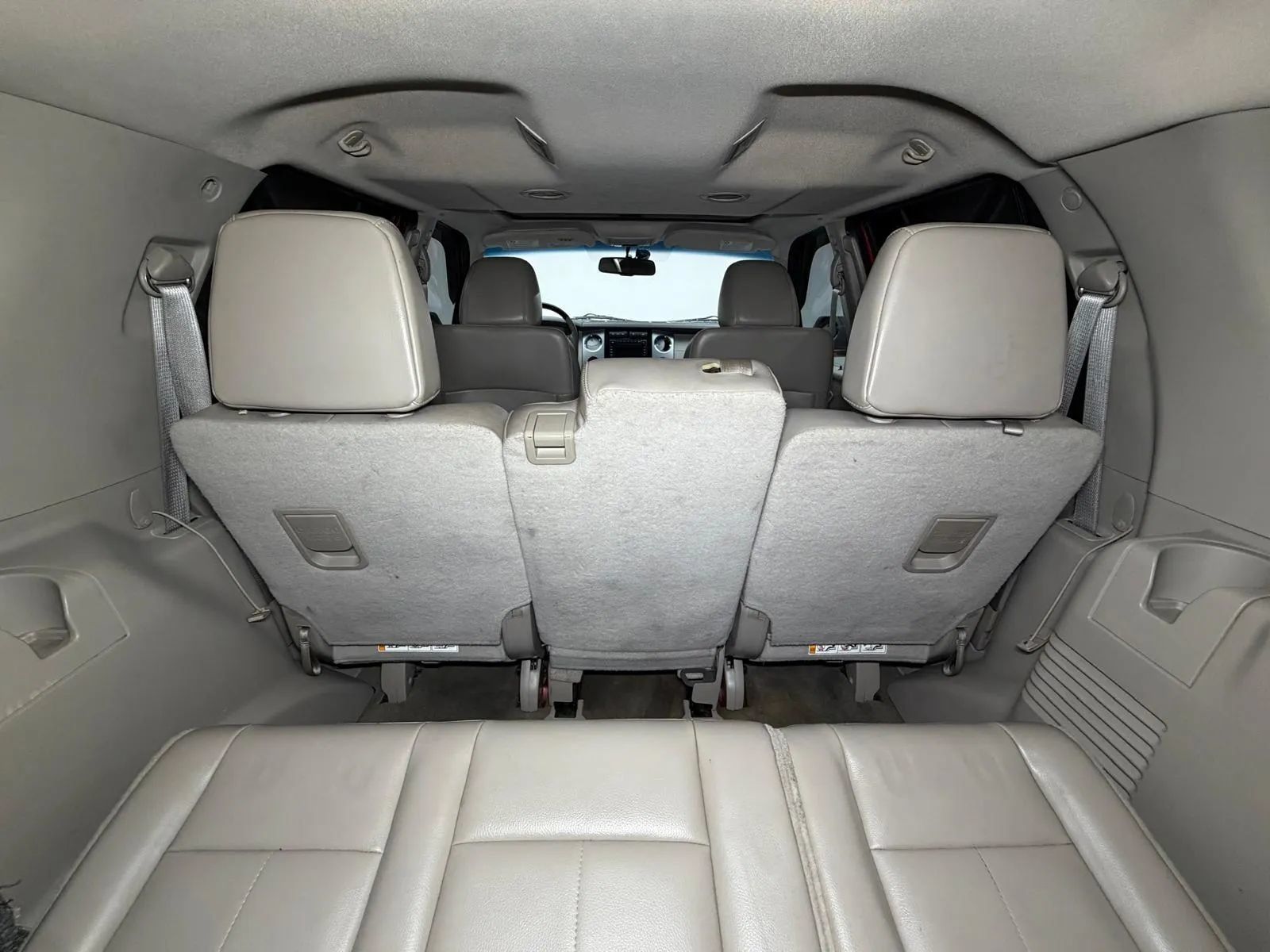 Used 2013 Ford Expedition Limited RWD image 18