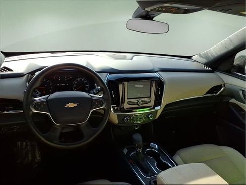 Used 2023 Chevrolet Traverse LS w/ Safety Package image 10