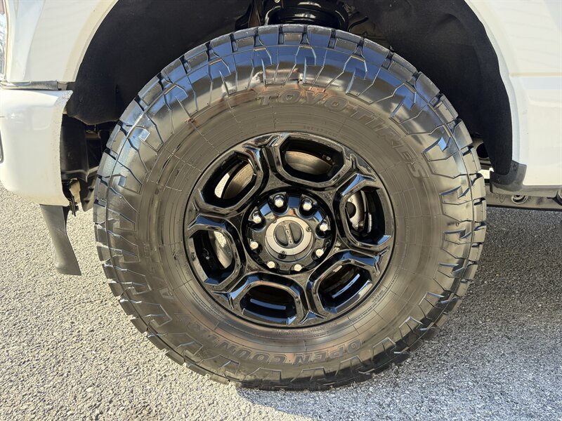 Used 2024 Ford F250 XLT w/ Black Appearance Package AWD/4WD image 16
