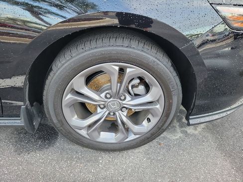 Used 2024 Honda Accord EX image 9