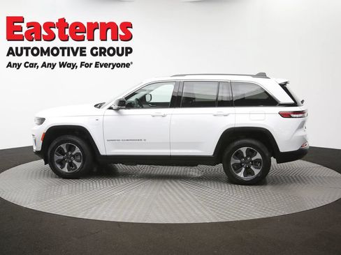 Used 2022 Jeep Grand Cherokee Limited 4xe w/ Luxury Tech Group II AWD/4WD image 64