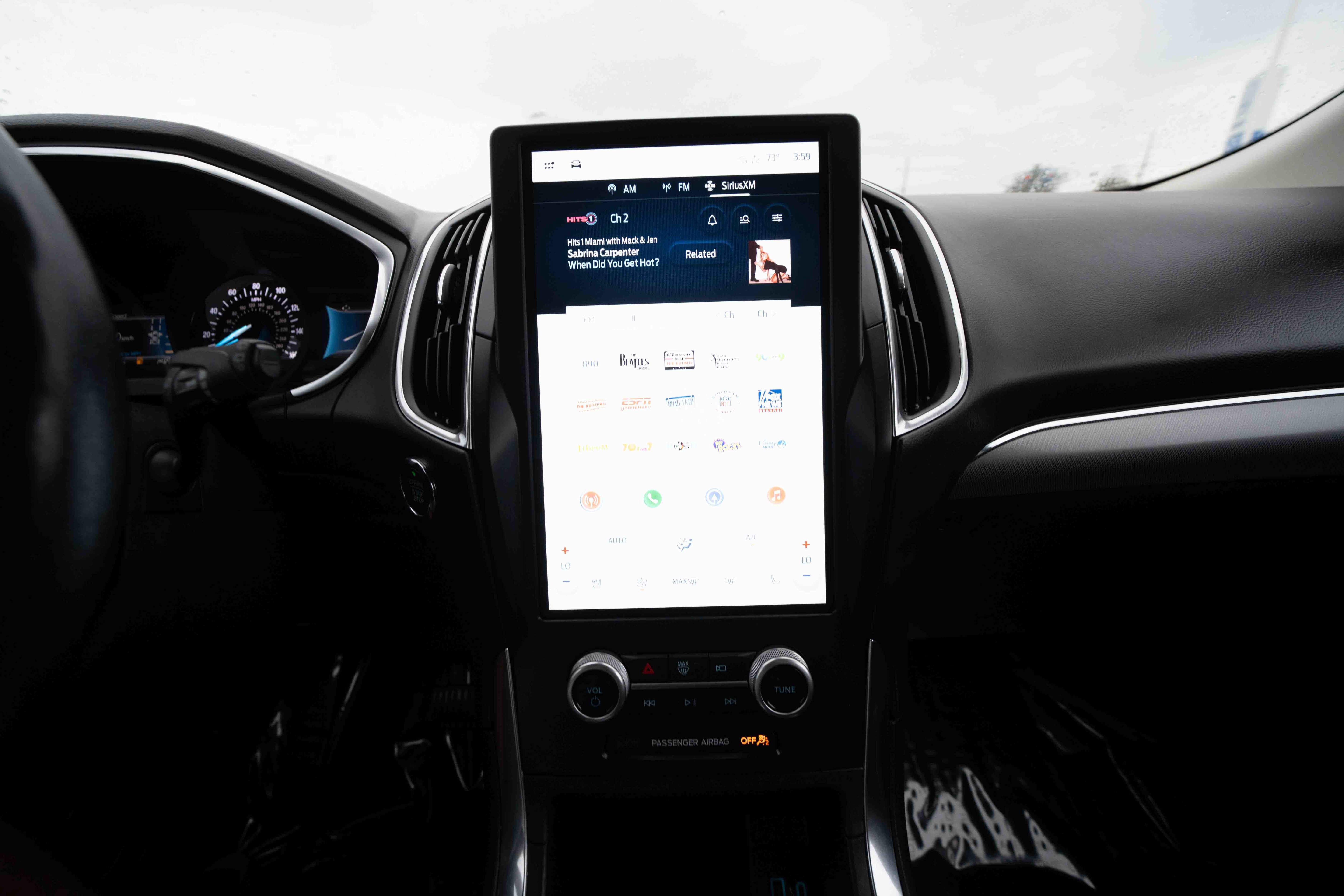 Used 2021 Ford Edge Titanium FWD image 17