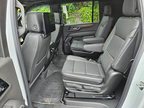 New 2026 GMC Yukon XL Denali w/ Advanced Technology Package AWD/4WD image 16