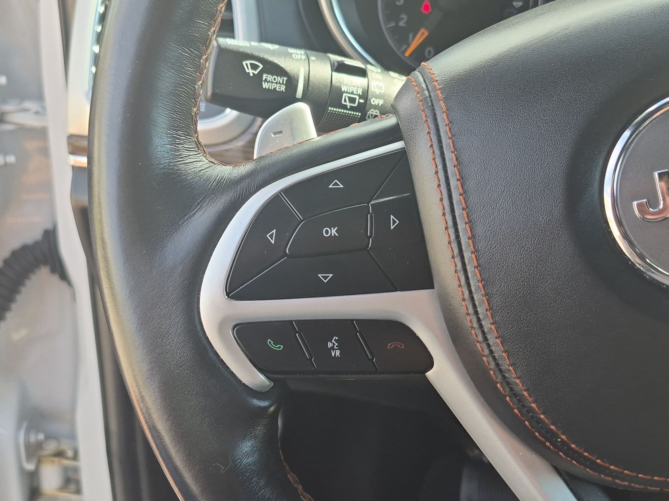 Used 2020 Jeep Grand Cherokee Summit AWD/4WD image 19