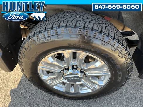 Used 2022 GMC Sierra 3500 Denali image 14