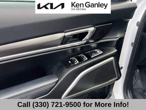 Certified 2024 Kia Telluride S w/ S Sunroof Package AWD/4WD image 25