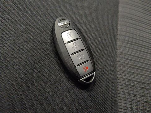 Used 2023 Nissan Sentra SV FWD image 32