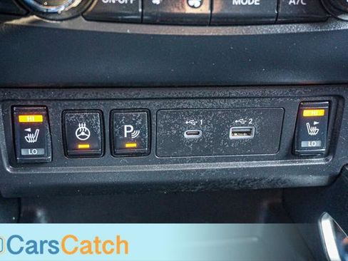 Used 2022 Nissan Frontier SV image 40