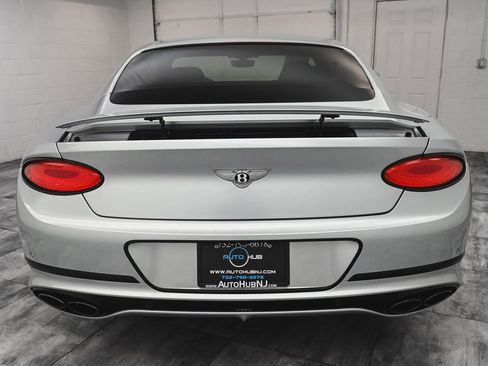 Used 2022 Bentley Continental GT image 5