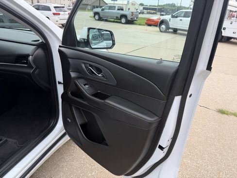 Used 2019 Chevrolet Traverse Premier w/ LPO, Floor Liner Package AWD/4WD image 18