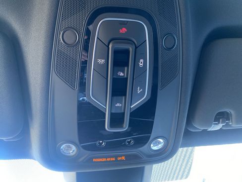 New 2025 Audi Q7 3.0T Prestige image 24