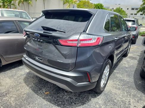 Used 2022 Ford Edge SEL AWD/4WD image 3