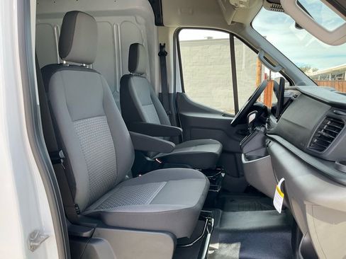 New 2026 Ford Transit 250 148 Medium Roof image 35