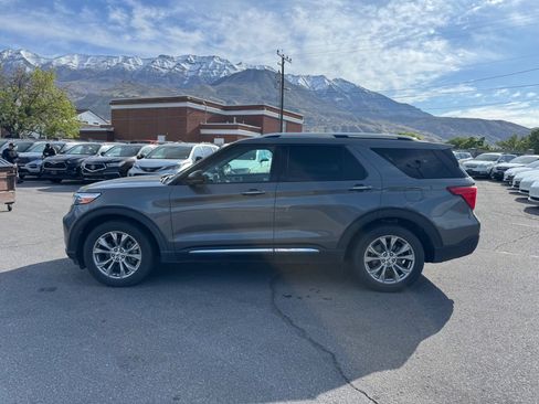 Used 2021 Ford Explorer Limited w/ Equipment Group 301A AWD/4WD image 2