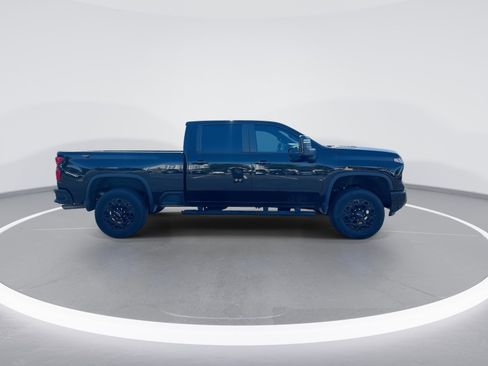 Used 2024 Chevrolet Silverado 2500 LT w/ Midnight Edition AWD/4WD image 10