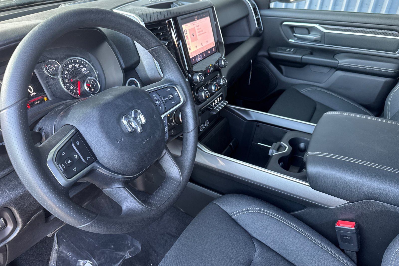 New 2026 RAM 1500 Big Horn AWD/4WD image 9