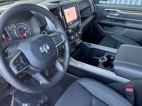 New 2026 RAM 1500 Big Horn AWD/4WD image 9