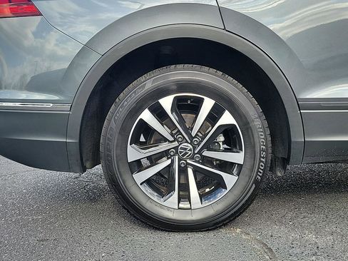 Used 2024 Volkswagen Tiguan S image 11