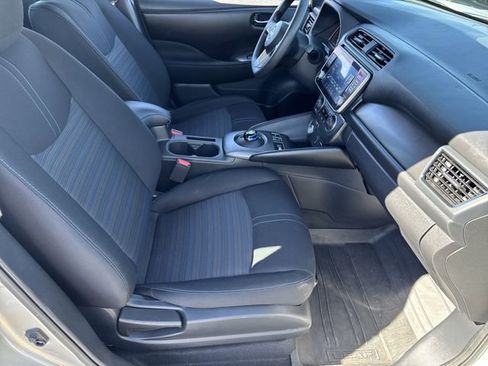 Certified 2024 Nissan Leaf S image 23