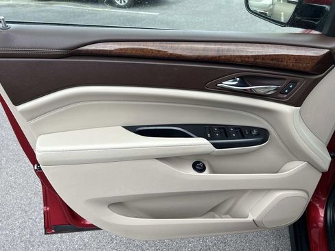 Used 2013 Cadillac SRX Performance image 25