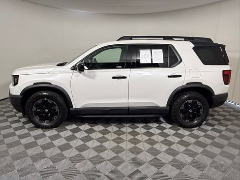 Used 2026 Honda Passport TrailSport Elite image 4