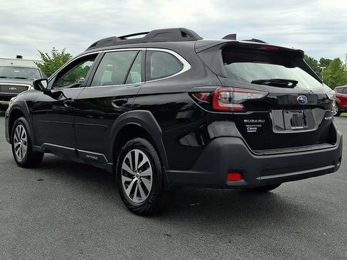 Used 2025 Subaru Outback AWD/4WD image 7