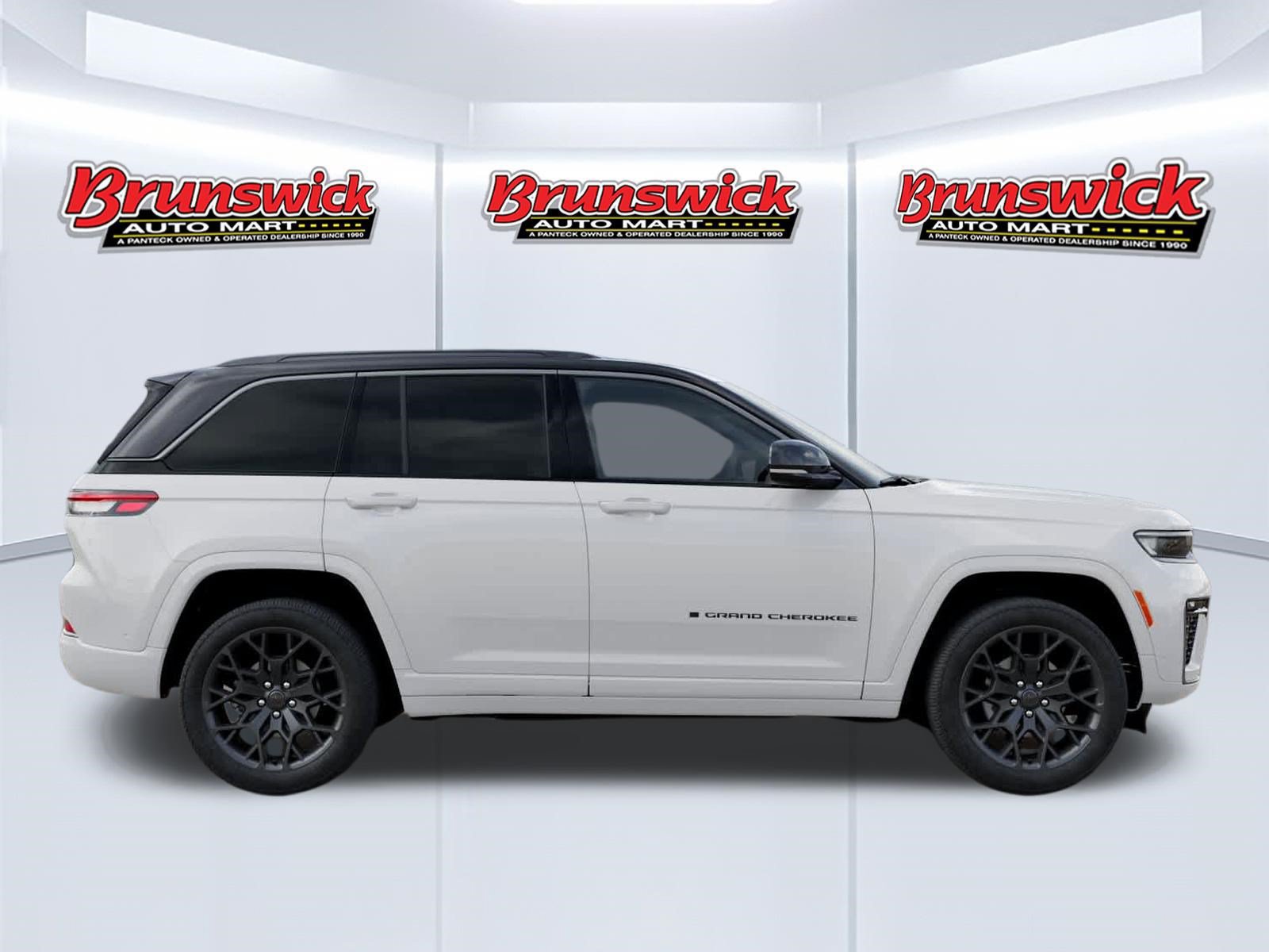 New 2027 Jeep Grand Cherokee Summit AWD/4WD image 21
