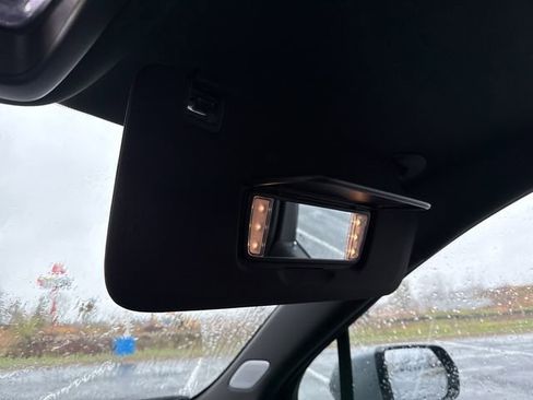 Used 2024 Cadillac XT6 Sport image 35