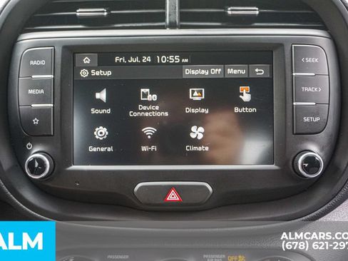 Used 2025 Kia Soul LX w/ LX Technology Package FWD image 34