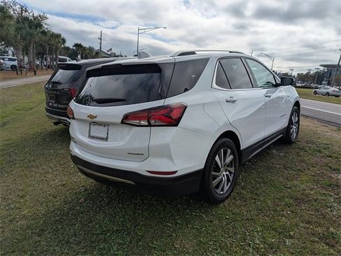 Used 2023 Chevrolet Equinox Premier image 3