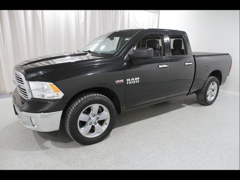Used 2016 RAM 1500 Big Horn image 3
