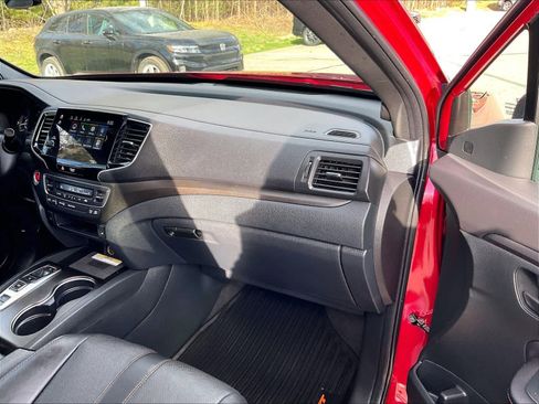 Used 2023 Honda Passport TrailSport image 13