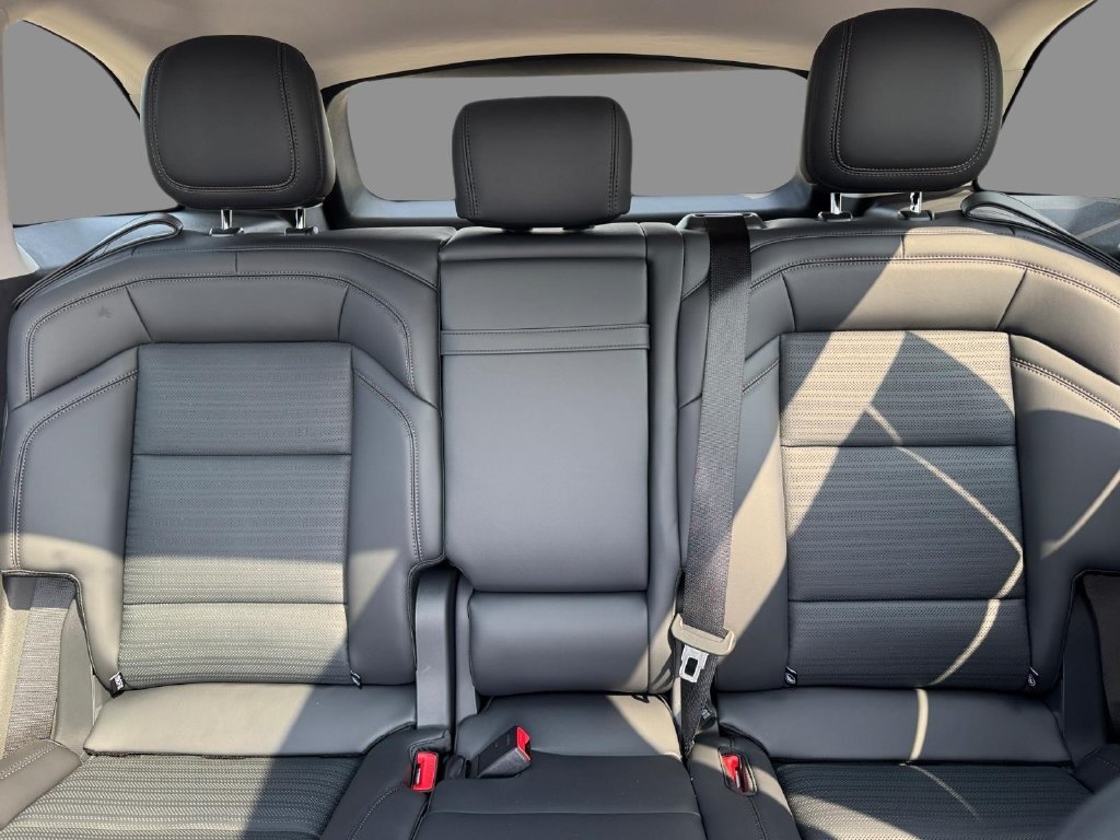 New 2026 Lincoln Nautilus Reserve AWD/4WD image 16