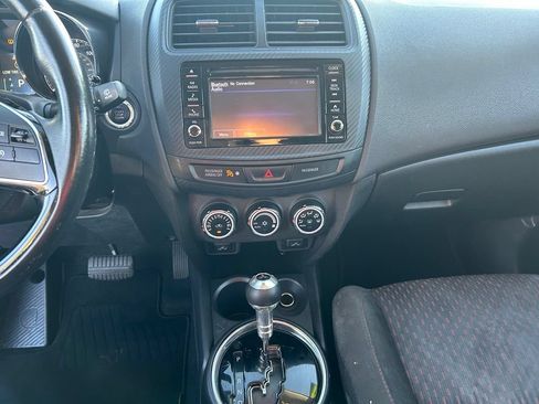Used 2017 Mitsubishi Outlander Sport SE FWD image 16