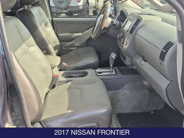 Used 2017 Nissan Frontier SL w/ Moonroof Package RWD image 22