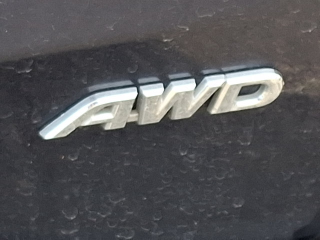 Used 2025 Toyota RAV4 XLE AWD/4WD image 10