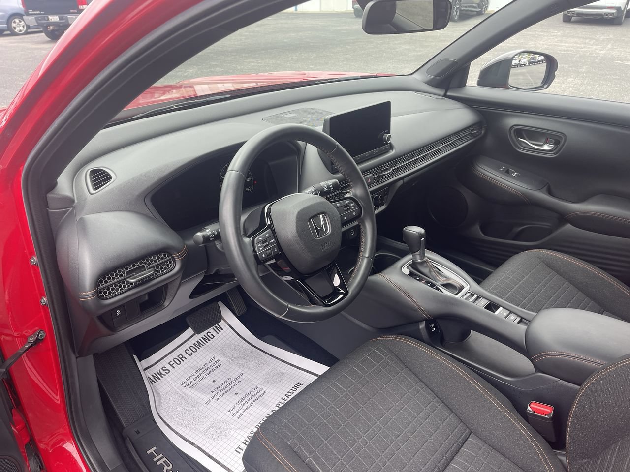 Used 2024 Honda HR-V Sport image 10
