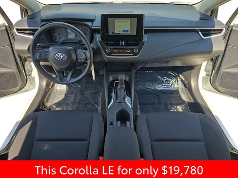 Used 2025 Toyota Corolla LE image 15