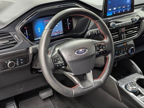 Certified 2025 Ford Escape ST-Line w/ Cold Weather Package FWD image 5