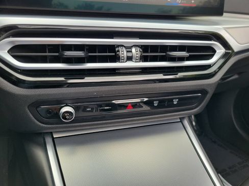 Used 2024 BMW 430i Convertible w/ Premium Package RWD image 28
