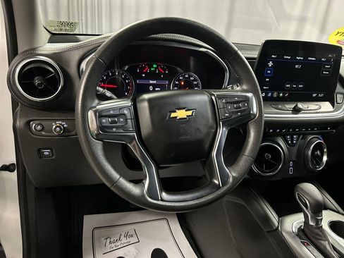 Used 2025 Chevrolet Blazer LT FWD image 15