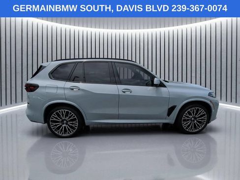 Used 2025 BMW X5 sDrive40i w/ M Sport Package RWD image 4
