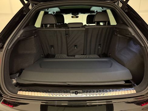 Used 2020 Audi Q3 2.0T Prestige image 29