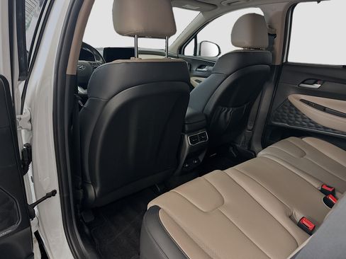 Used 2023 Hyundai Santa Fe SEL w/ Premium Package AWD/4WD image 29