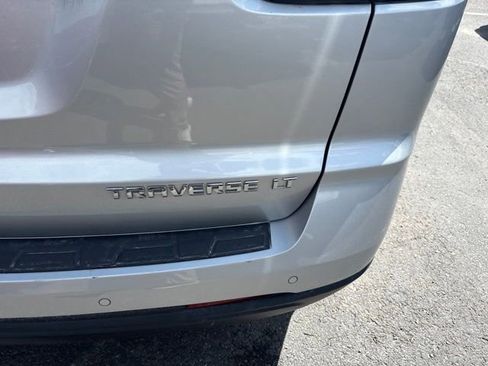 Used 2015 Chevrolet Traverse LT AWD/4WD image 16
