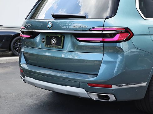 New 2027 BMW X7 xDrive40i w/ Executive Package AWD/4WD image 9
