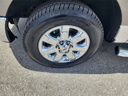 Used 2014 Ford F150 XLT w/ Equipment Group 302A Luxury RWD image 9
