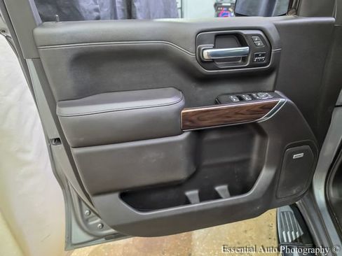 Used 2020 GMC Sierra 1500 SLT w/ SLT Premium Plus Package AWD/4WD image 17